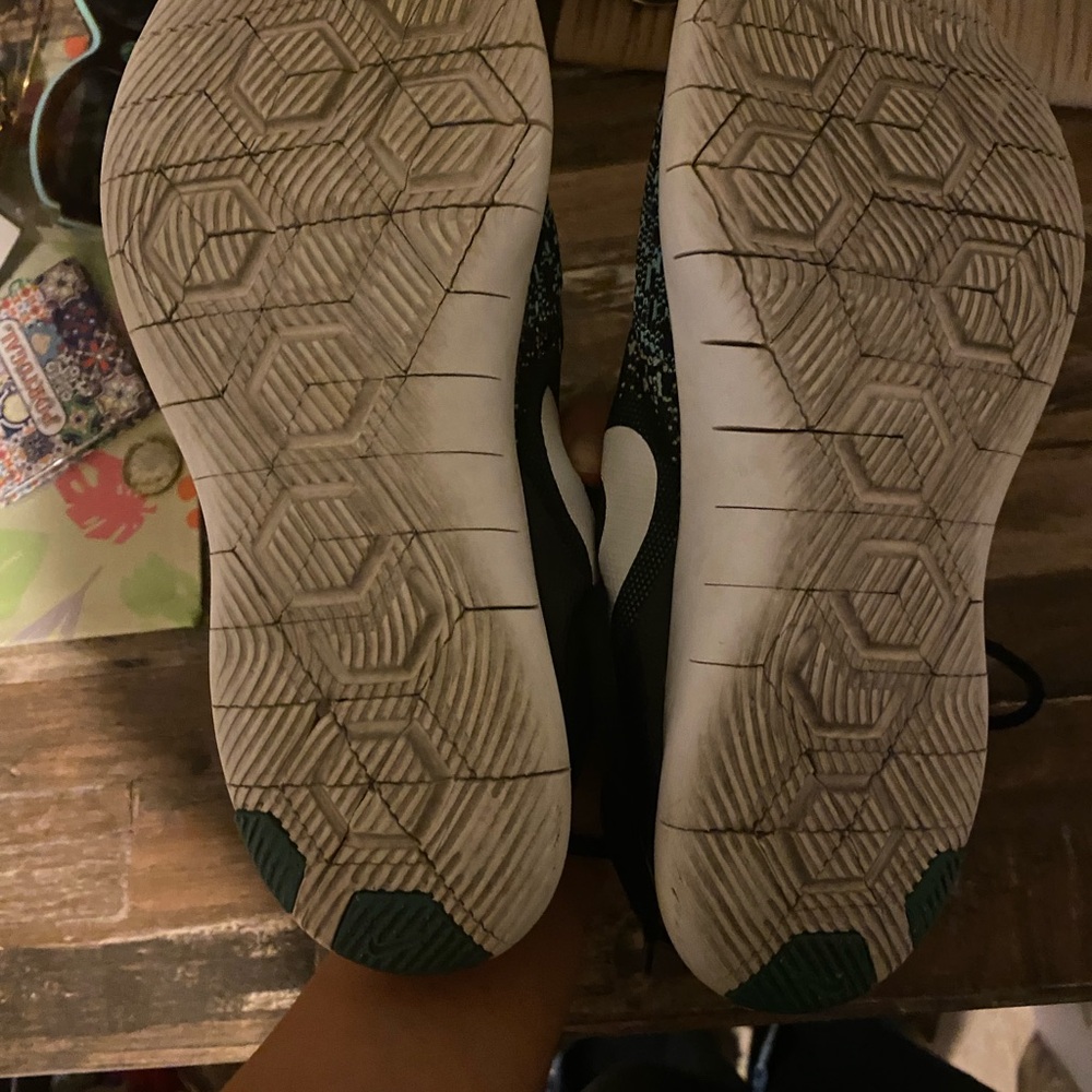 Nike Black and Teal Sneakers - Picture 6 of 6